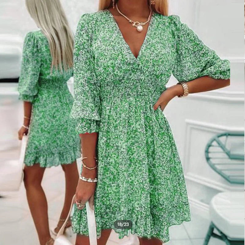 June | Elegant klänning för alla tillfällen