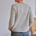 Victoria | Eleganter grauer Pullover mit stilvollem U-Boot-Ausschnitt