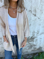 Leinen-Strickjacke mit verspielten Rüschen
