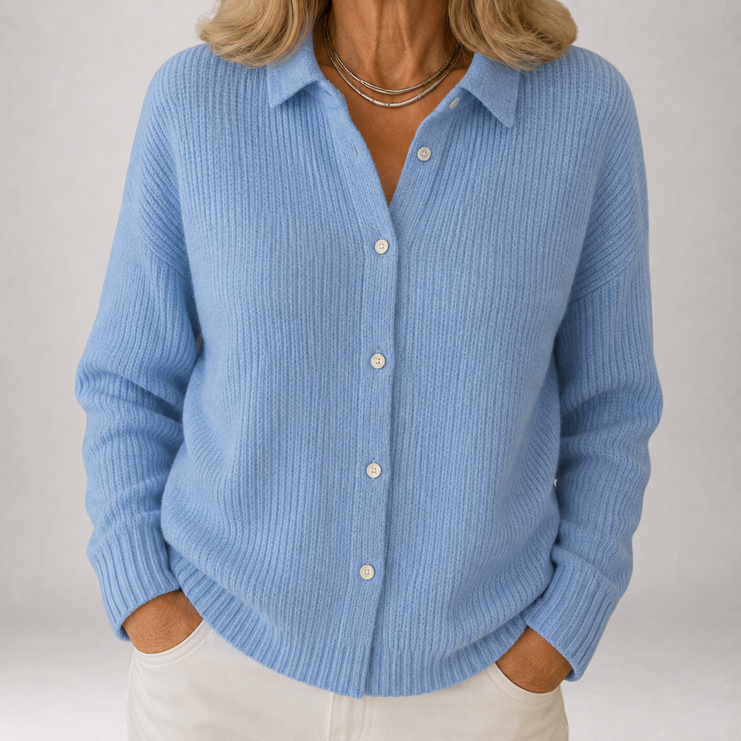 Junia | Stilvolle gerippte Strickjacke mit elegantem Kragen