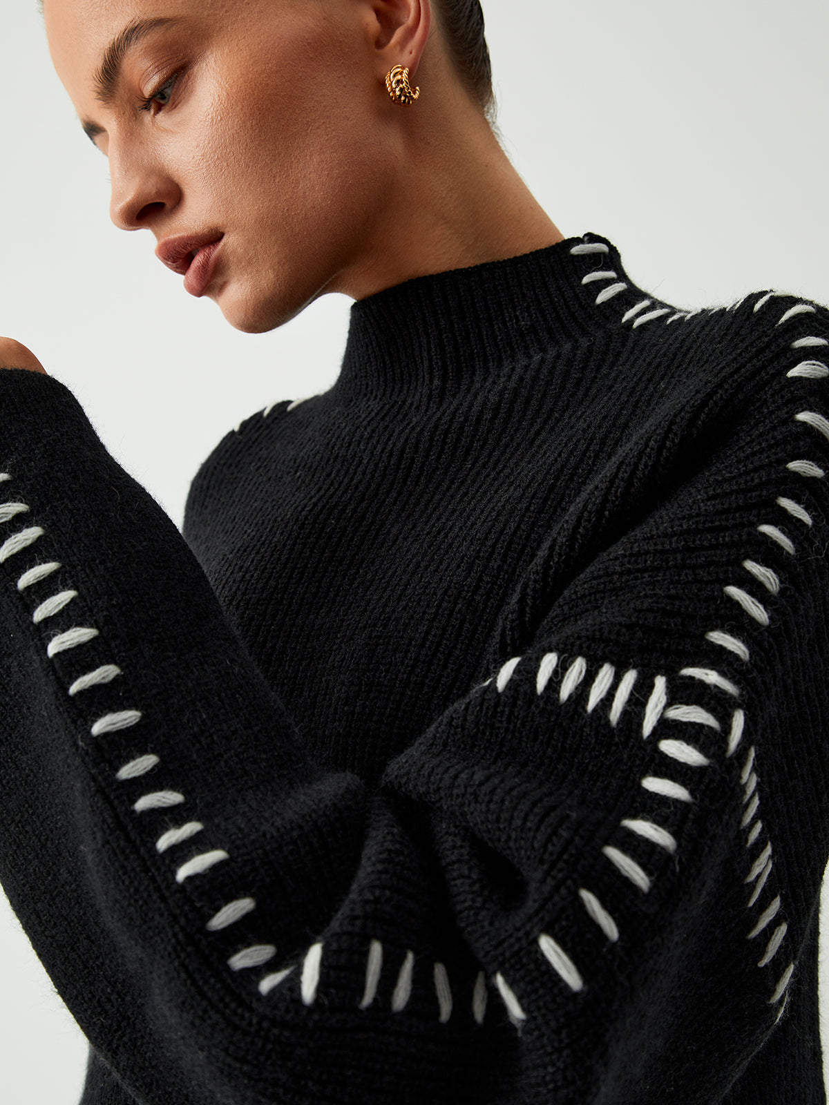 Alma | Stilvoller Oversize-Dolcevita-Pullover mit edlen Piqué-Details