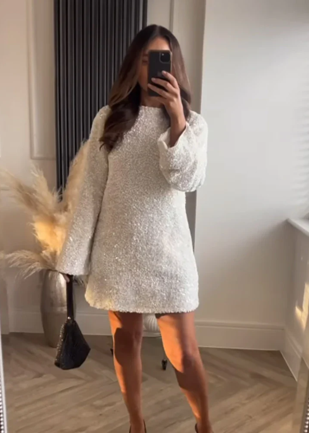 Theresa | Elegant miniklänning med rosettstruktur