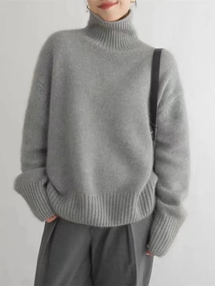 LINEA | Eleganter Pullover mit hohem Kragen
