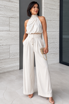 ELEANOR | ELEGANT SET MED HALTERTOPP OCH VIDA BYXOR