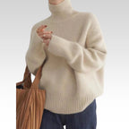LINEA | Eleganter Pullover mit hohem Kragen