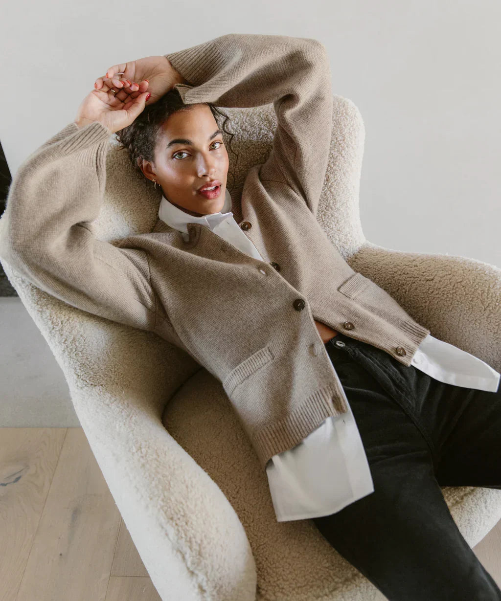 Camilla | Elegante Cardigan Sweater