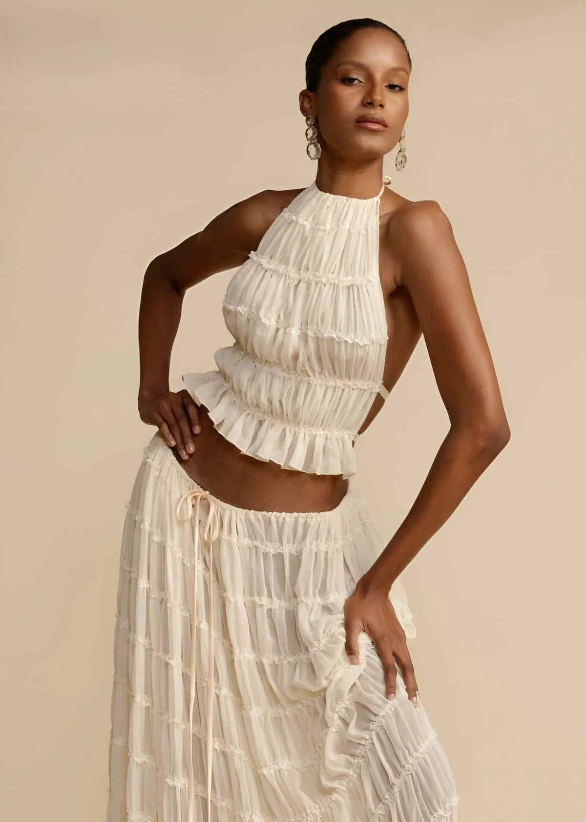 Leonie | Elegant halterneck-topp med matchande kjolset
