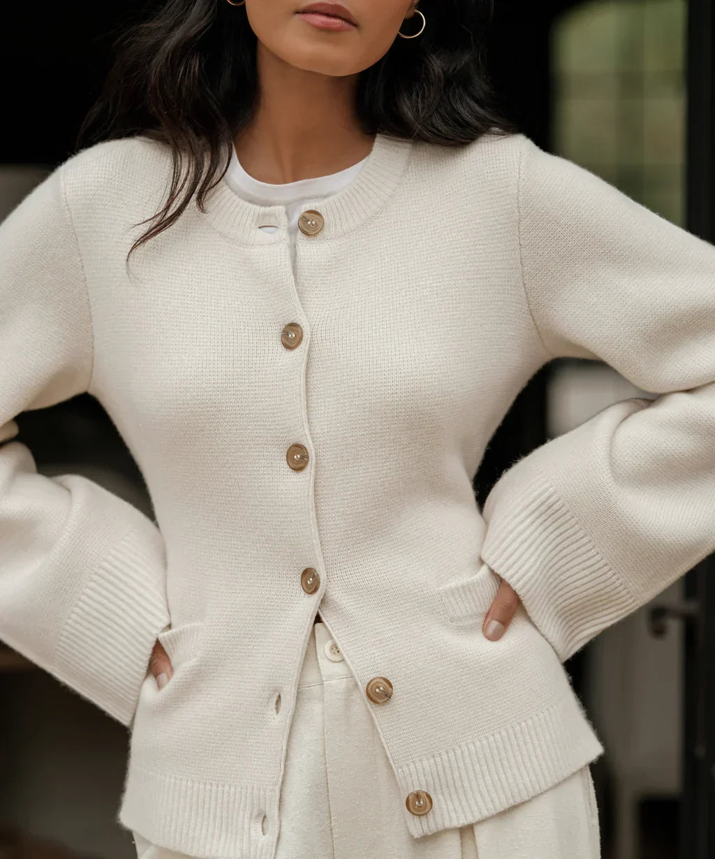 Camilla | Elegante Cardigan Sweater
